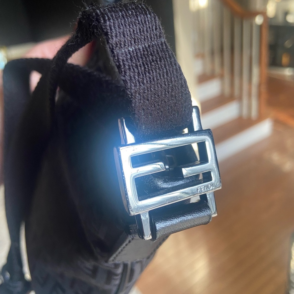 Fendi slim Crossbody - Picture 3 of 10